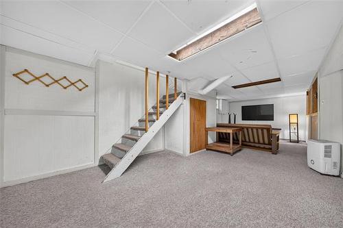 616 Minto St, Winnipeg, MB - Indoor Photo Showing Other Room