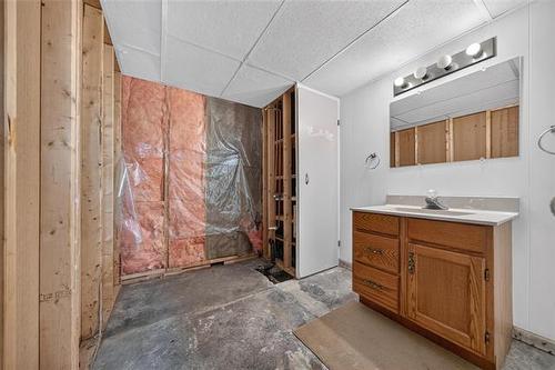 616 Minto St, Winnipeg, MB - Indoor
