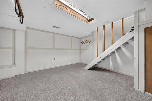 616 Minto St, Winnipeg, MB - Indoor Photo Showing Other Room