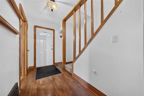 616 Minto St, Winnipeg, MB - Indoor Photo Showing Other Room