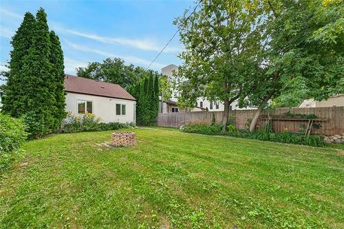 616 Minto St, Winnipeg, MB - Outdoor