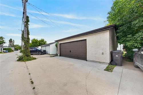 616 Minto St, Winnipeg, MB - Outdoor