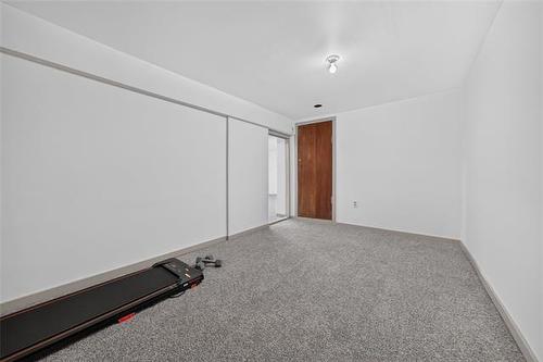 587 Ashburn St, Winnipeg, MB - Indoor Photo Showing Other Room