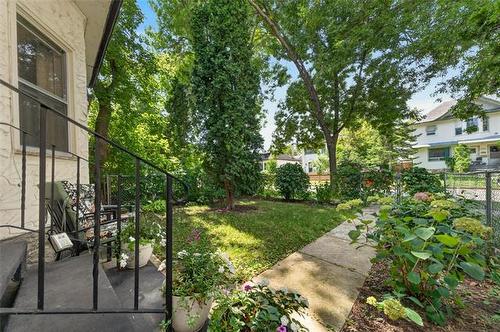 587 Ashburn St, Winnipeg, MB - Outdoor