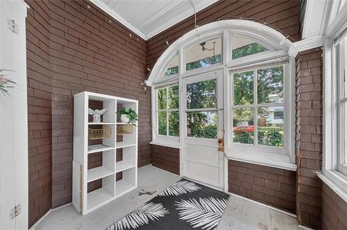 587 Ashburn St, Winnipeg, MB - Outdoor With Exterior