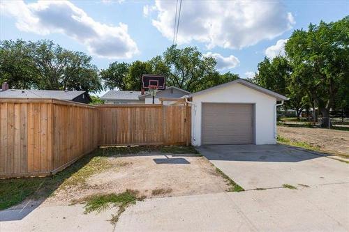 633 Melrose Ave, Winnipeg, MB - Outdoor