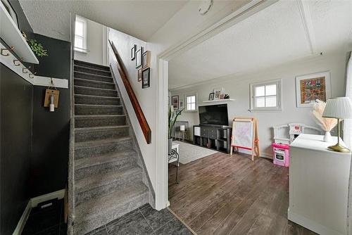 371 Mckay Ave, Winnipeg, MB - Indoor Photo Showing Other Room