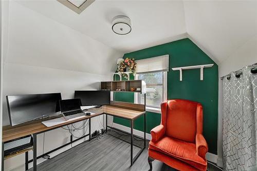 371 Mckay Ave, Winnipeg, MB - Indoor