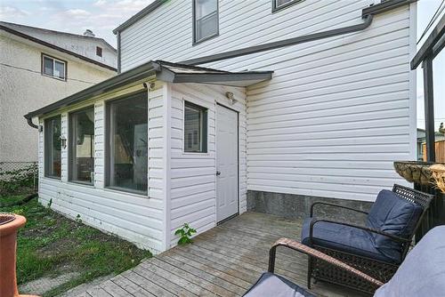 371 Mckay Ave, Winnipeg, MB - Outdoor With Deck Patio Veranda With Exterior