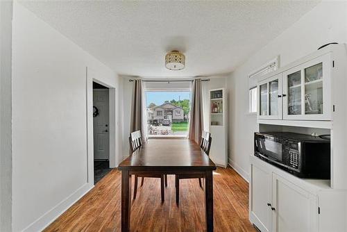 371 Mckay Ave, Winnipeg, MB - Indoor With Fireplace