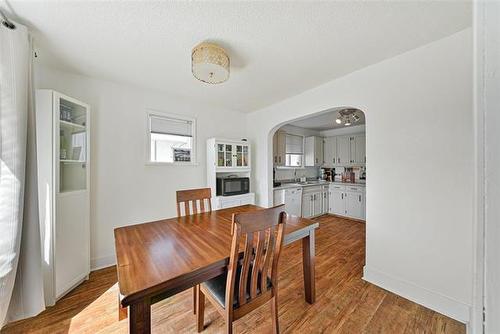 371 Mckay Ave, Winnipeg, MB - Indoor Photo Showing Dining Room