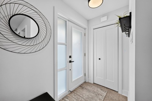Hall d'entrée/Vestibule - 20 Rue Rousse, Sainte-Clotilde, QC - Indoor Photo Showing Other Room