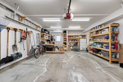 Garage - 