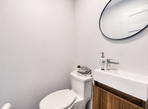 Salle d'eau - 104 Place Rancourt, L'Épiphanie, QC - Indoor Photo Showing Bathroom