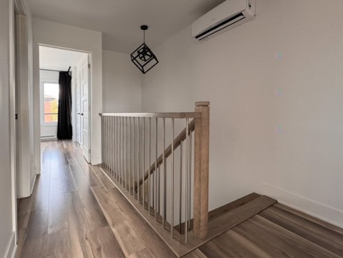 Vue d'ensemble - 104 Place Rancourt, L'Épiphanie, QC - Indoor Photo Showing Other Room