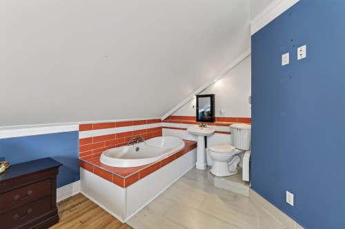 Salle de bains - 205 Rue Des Sources, Saint-Calixte, QC - Indoor Photo Showing Bathroom