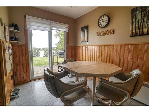 11 Downeys Lane, Colinet, NL - Indoor