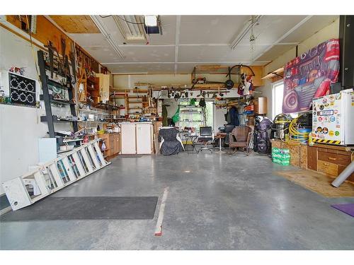 11 Downeys Lane, Colinet, NL - Indoor Photo Showing Garage