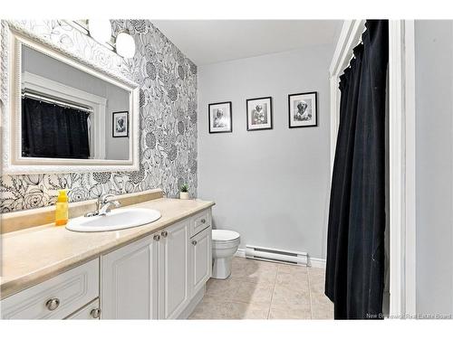 21 Shayla Crt, Fredericton, NB 