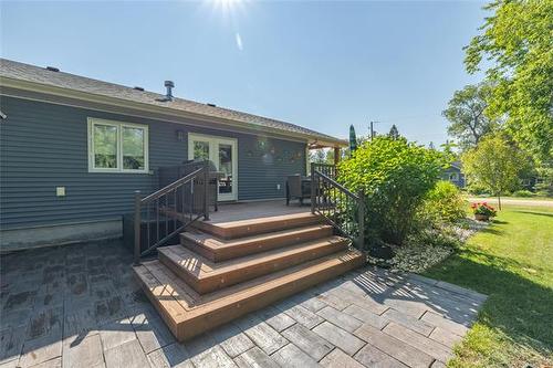 437 Temple Ave, Winnipeg Beach, MB - Outdoor With Deck Patio Veranda With Exterior