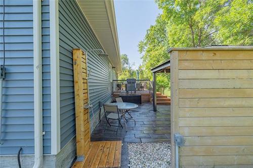 437 Temple Ave, Winnipeg Beach, MB - Outdoor With Deck Patio Veranda With Exterior
