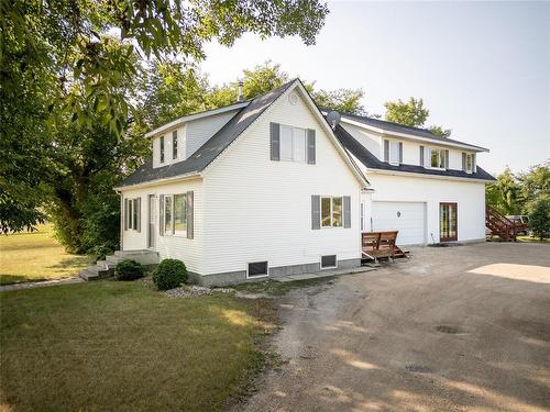 622 Main Street, Steinbach, MB - Outdoor