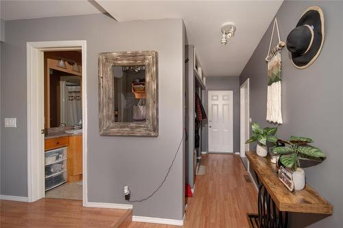 622 Main Street, Steinbach, MB - Indoor Photo Showing Other Room