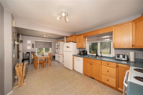 622 Main Street, Steinbach, MB - Indoor Photo Showing Kitchen With Double Sink