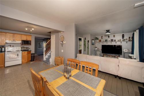 622 Main Street, Steinbach, MB - Indoor