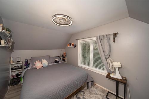 622 Main Street, Steinbach, MB - Indoor Photo Showing Bedroom