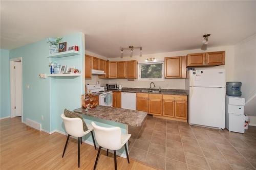 622 Main Street, Steinbach, MB - Indoor Photo Showing Kitchen With Double Sink