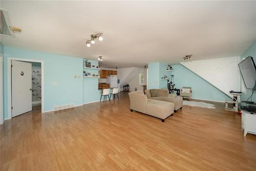 622 Main Street, Steinbach, MB - Indoor