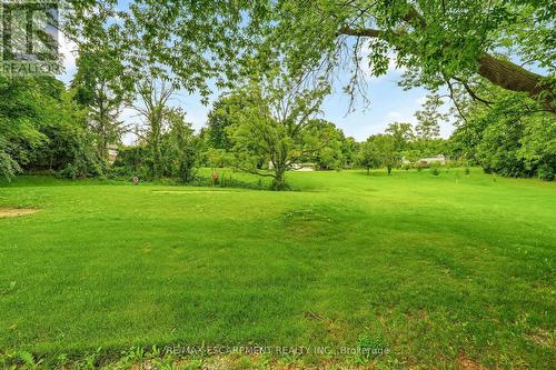 2019 Dundas Street, Burlington, ON - Outdoor