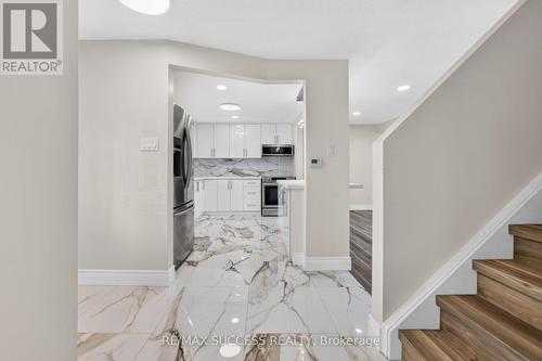 306 Sekura Street, Cambridge, ON - Indoor