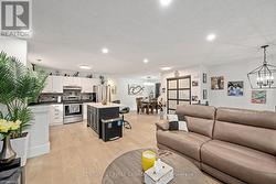 902 RAILTON AVENUE  London East (East I), ON N5V 4V9