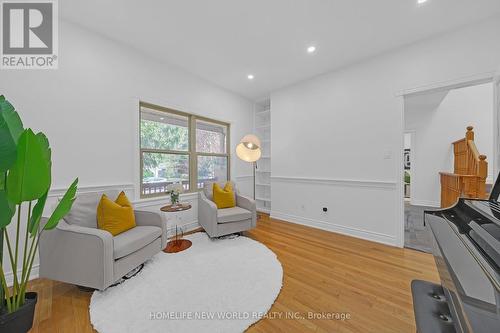 9 Pavillion Street, Markham, ON - Indoor