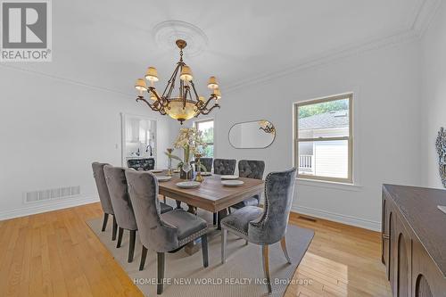 9 Pavillion Street, Markham, ON - Indoor Photo Showing Dining Room