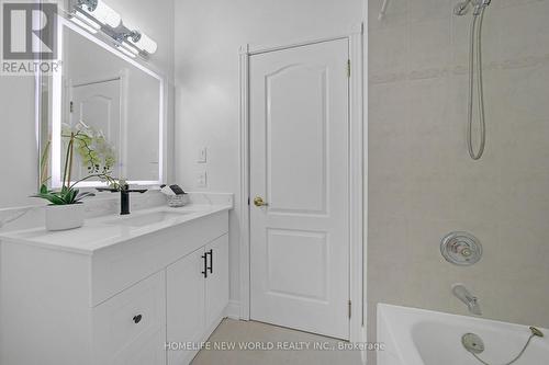 9 Pavillion Street, Markham, ON - Indoor Photo Showing Bathroom