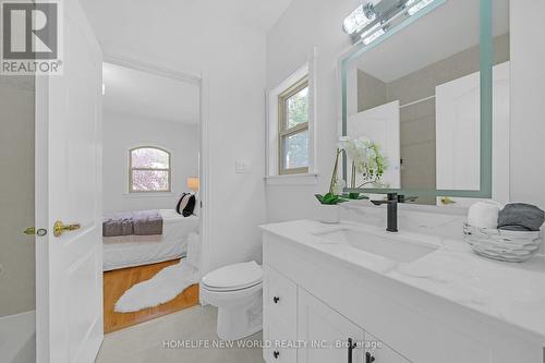 9 Pavillion Street, Markham, ON - Indoor Photo Showing Bathroom