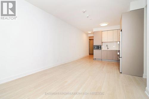 1606 - 12 Gandhi Lane, Markham, ON - Indoor