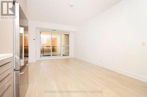 1606 - 12 Gandhi Lane, Markham, ON - Indoor Photo Showing Other Room