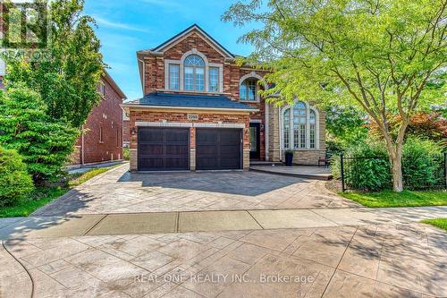 2298 SALCOME DRIVE  Oakville, ON L6H 7N2