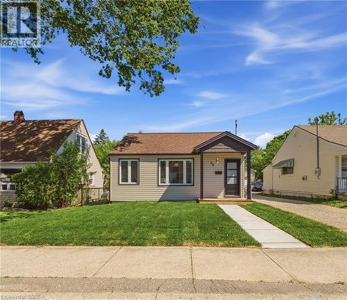 59 SALISBURY Avenue  Brantford, ON N3S 1M8