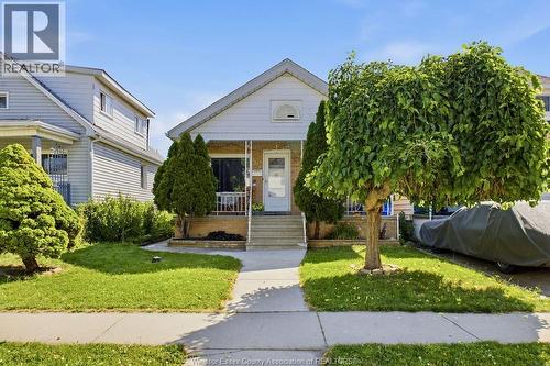 1172 MARION AVENUE  Windsor, ON N9A 2J4
