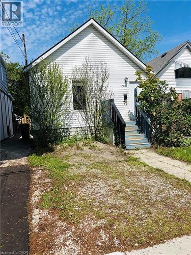 218 EAST 8TH Street  Hamilton, ON L9A 3L8