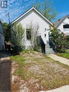 218 EAST 8TH Street  Hamilton, ON L9A 3L8