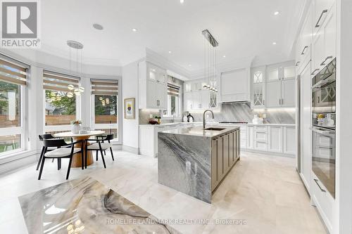 1 Tuscay Court, Markham, ON - Indoor Photo Showing Kitchen With Upgraded Kitchen