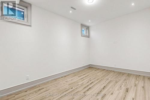 1 Tuscay Court, Markham, ON - Indoor Photo Showing Other Room