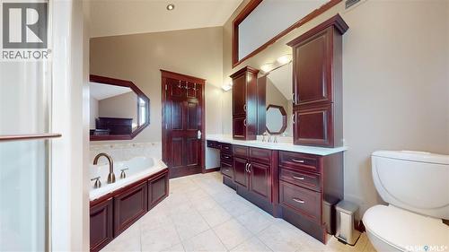 2830 Regina Avenue, Regina, SK - Indoor Photo Showing Bathroom