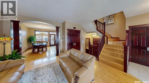 2830 Regina Avenue, Regina, SK - Indoor Photo Showing Living Room